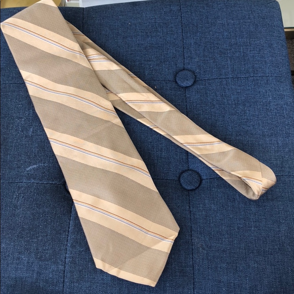 Tie